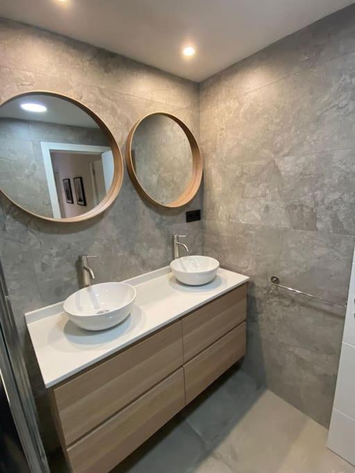 176A Apto Moderno De 3 Habitaciones Gijón Esterno foto